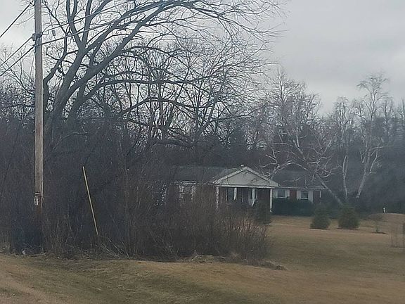 3rd image of 3085 S Wehr Rd