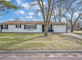 504 Elmwood Dr, Spencer, IA 51301