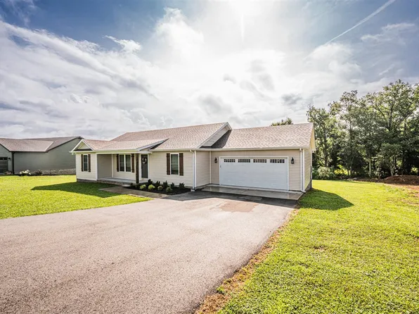 260 Walnut Grove Dr, Smiths Grove, KY 42171
