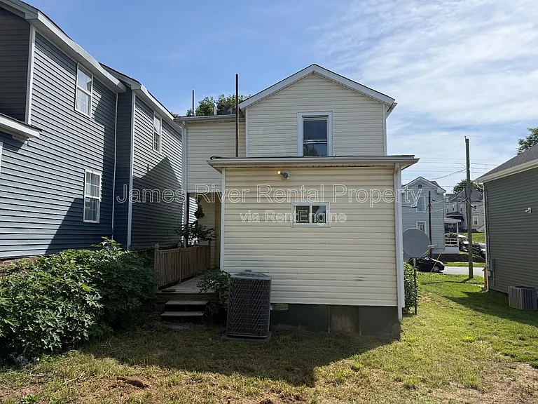 1521 Taylor St — Photo 13