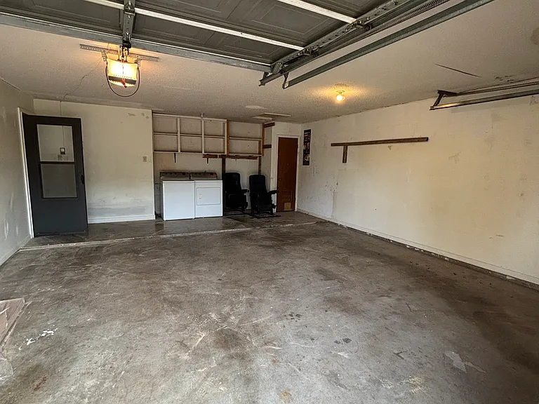 1802 Muir Dr — Photo 11