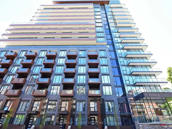 21 Park St E #1606, Mississauga, ON L5G 0C2