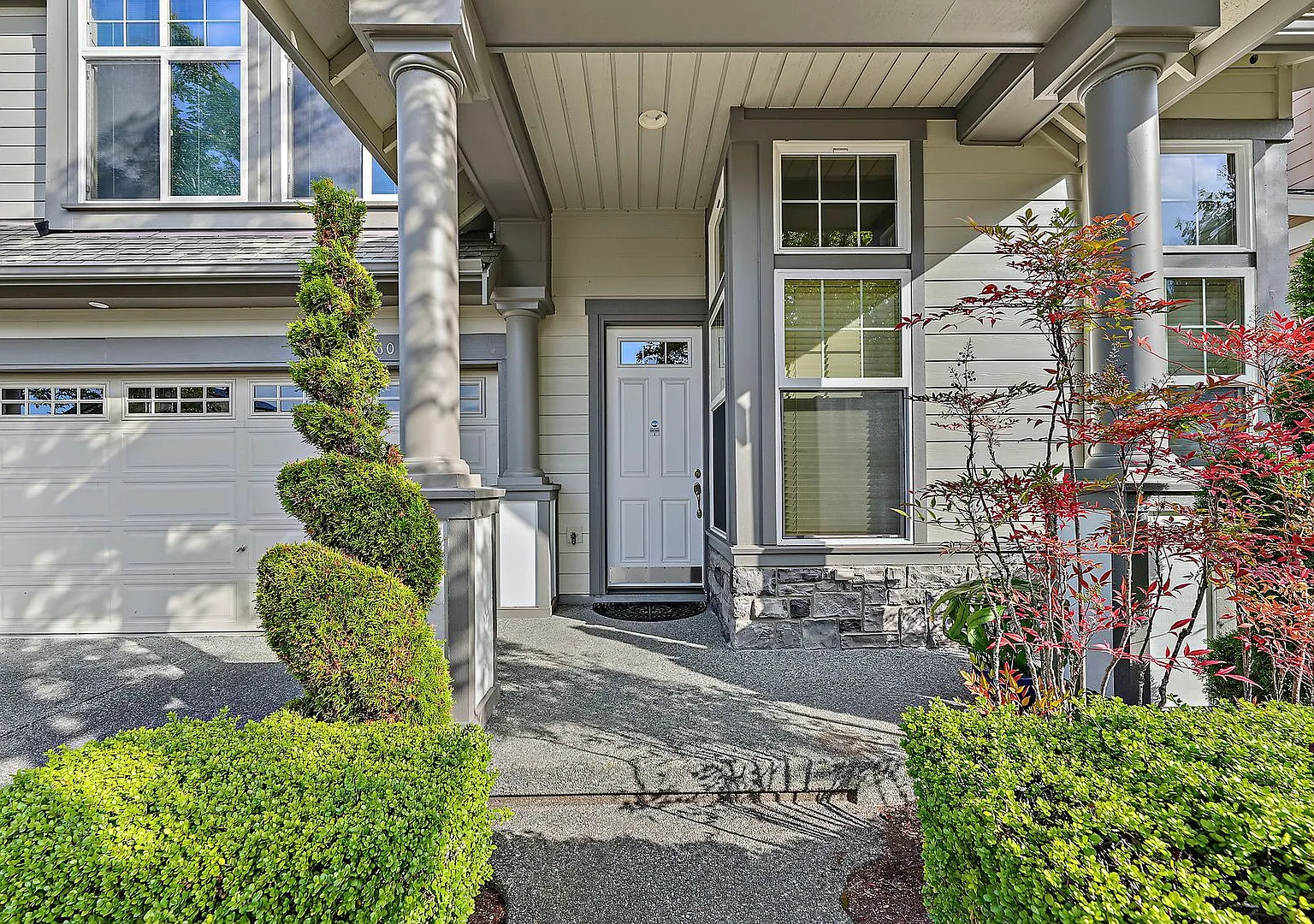 3-Bed, 2.5-Bath Beautiful Home in Issaquah Highlands — Photo 1