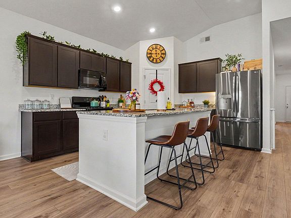 2nd image of 355 Jacob Ln