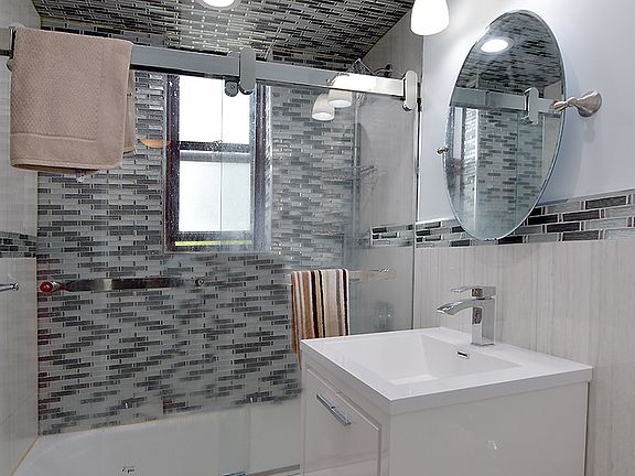 5th image of 3105 Avenue V APT 4B