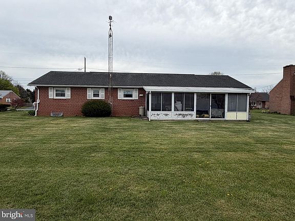 4th image of 7935 Scenic Dr