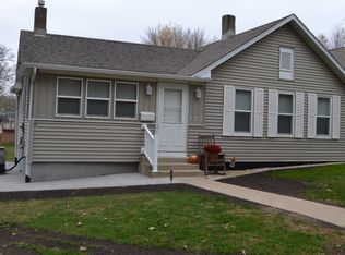 227 E 5th St, Spring Valley, IL 61362