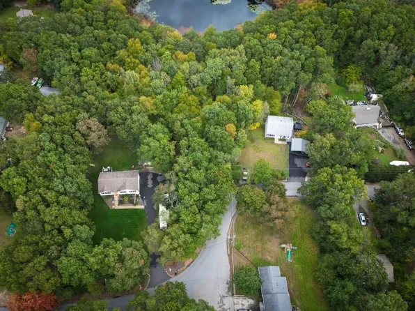 0 Stag Head Dr, Pascoag, RI 02859