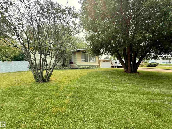 4705 43a St, Drayton Valley, AB T7A 1H1