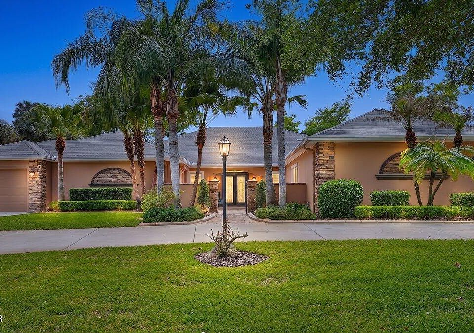 1st image of 34 Emerald Oaks Ln