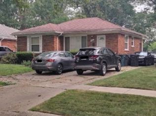13320 Rosemary Blvd, Oak Park, MI 48237