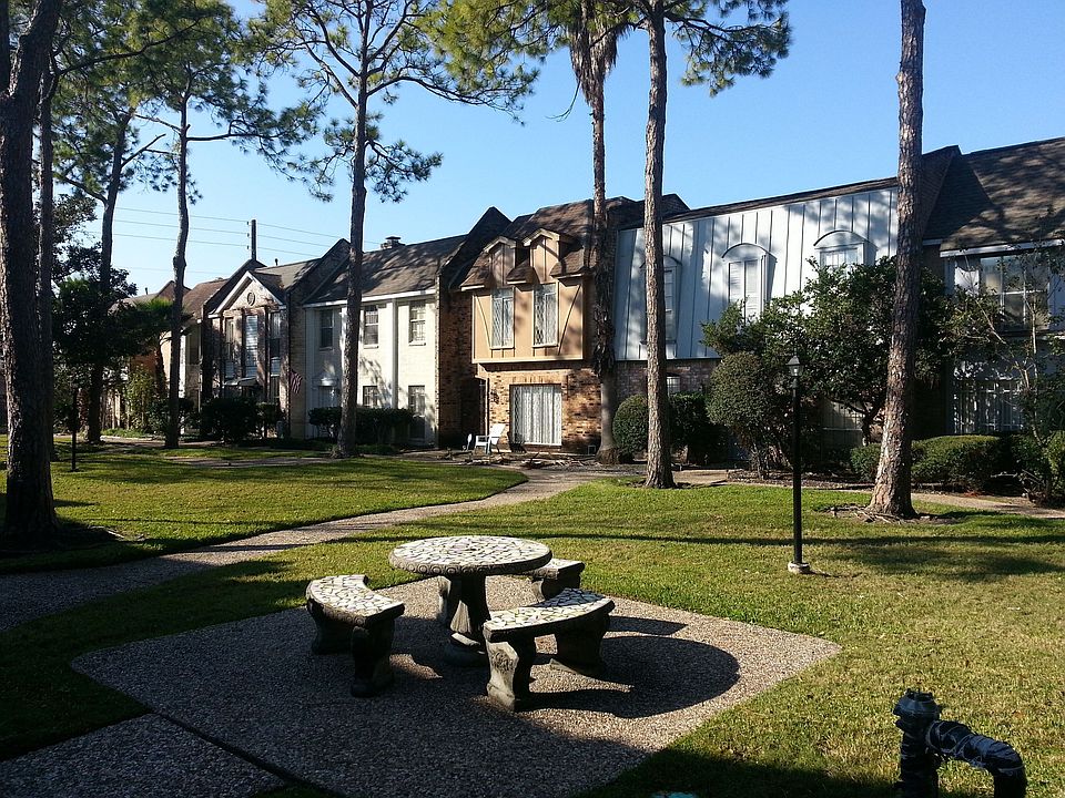 1st image of 10742 Briar Forest Dr #4-43