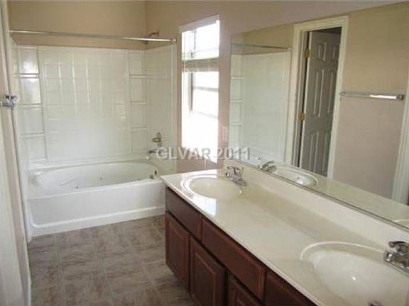4th image of 6665 Lookout Lodge Ln Suite 1