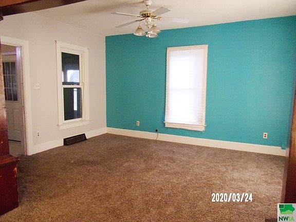 3rd image of 1220 Avenue E