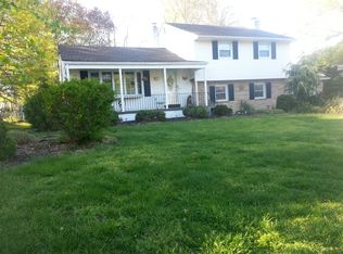 24 Yorkshire Rd, Hamilton, NJ 08610