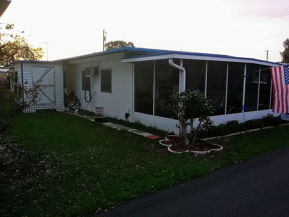 1st image of 4847 Suzanne St