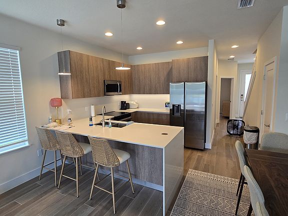 5th image of 17410 Serenidad Blvd