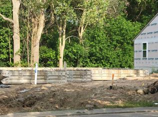 11457 Hidden Oaks Dr, Clio, MI 48420