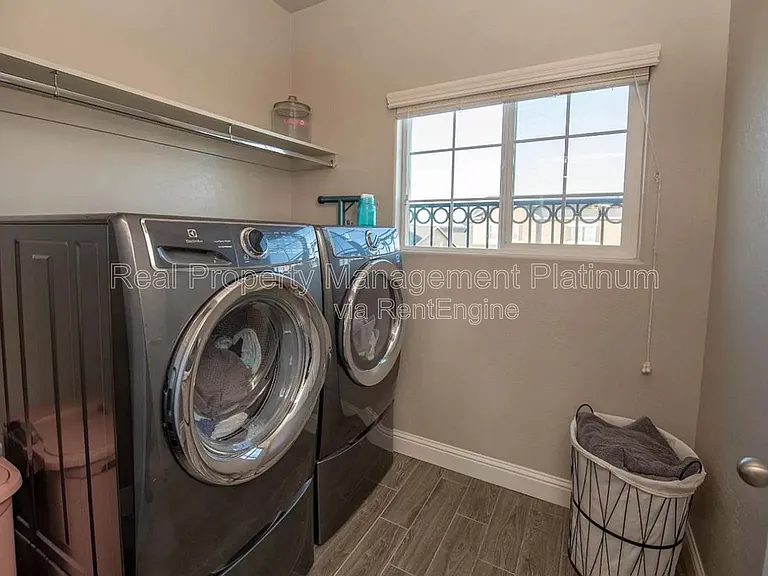 6191 E Fedora Ave — Photo 13