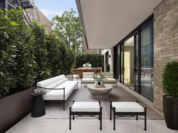 142 West 21st Street image 1 of 17