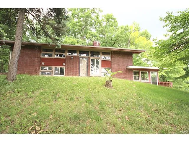705 Stamper Ln photo 1