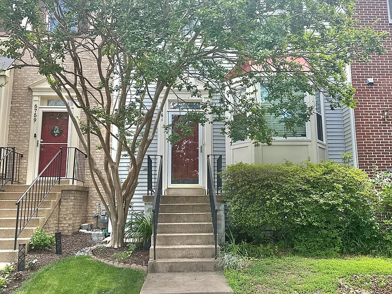 6761 Jenny Leigh Ct — Photo 2