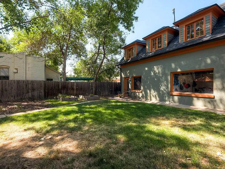View of Carriage House from owner's backyard. Osceola is a s