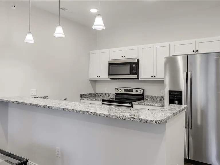 314 S State St — Photo 14