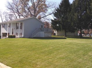 9905 W Guinivere Dr, Mapleton, IL 61547