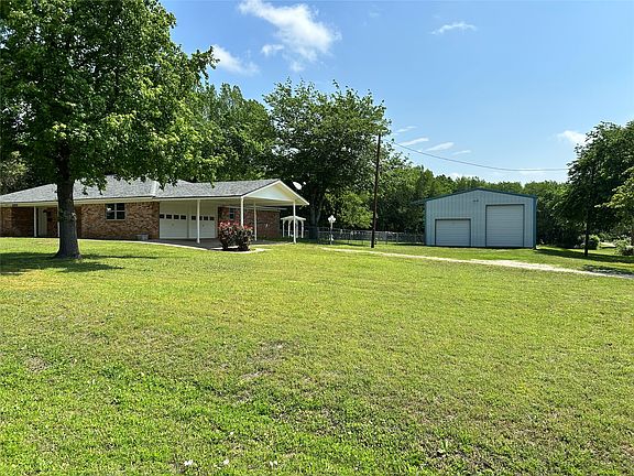3rd image of 500 Curtis Rd