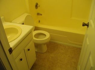 429 Hill St APT 4, Connersville, IN 47331