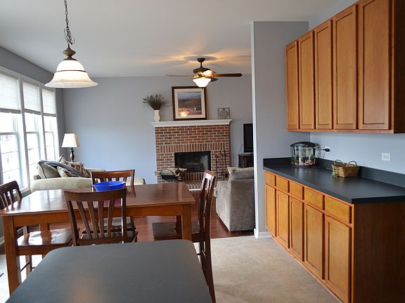 5th image of 210 Austin Dr