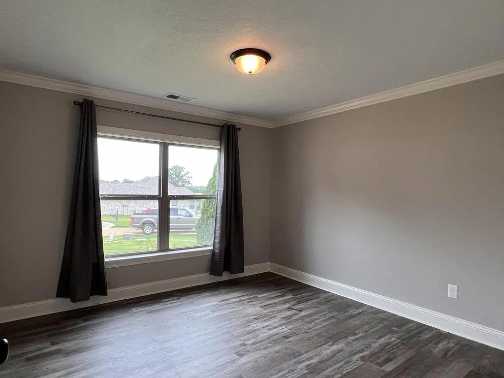 2 Winding Woods Dr — Photo 4