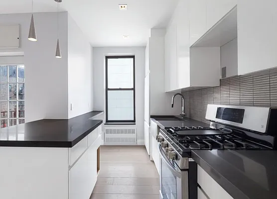 Rented by REAL New York | media 30