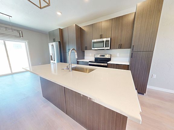 5th image of 1843 E 840 N #86