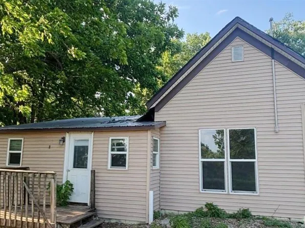 29277 State Highway D, La Belle, MO 63447