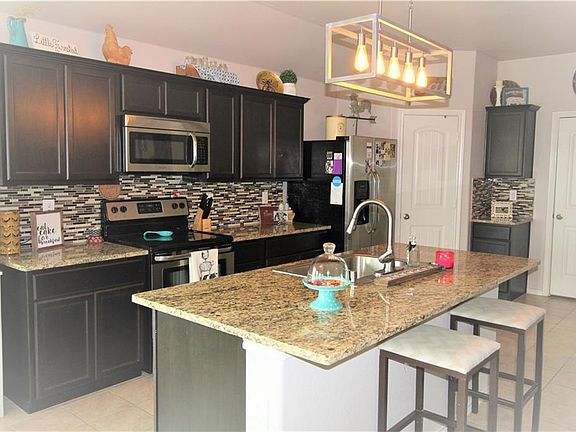 5th image of 407 Keenland Way
