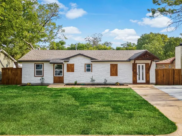 115 Dallas Dr, Euless, TX 76039