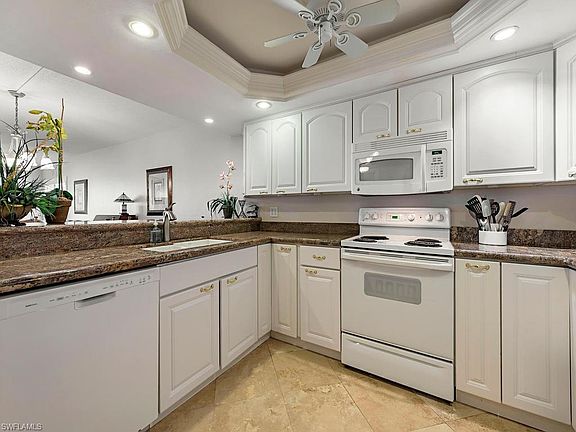 4th image of 26000 Hickory Blvd APT 102