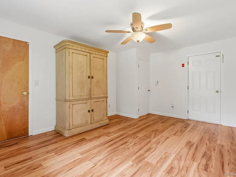 133 N Smith Rd #A — Photo 18