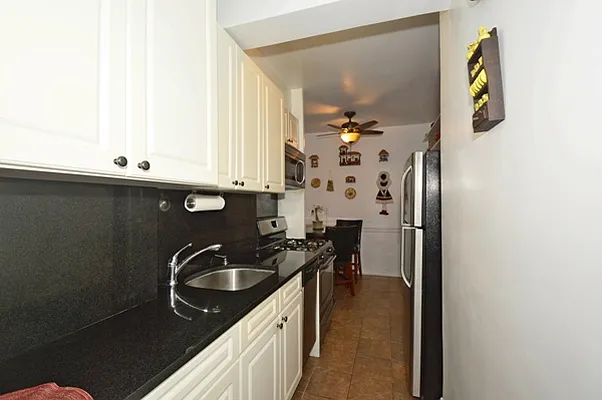 Sold by Berkshire Hathaway HomeServices Laffey International Realty | media 9