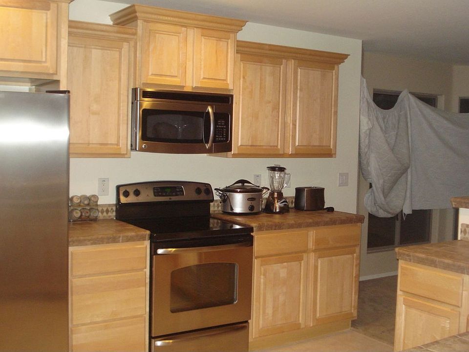 2nd image of 10024 W Hilton Ave