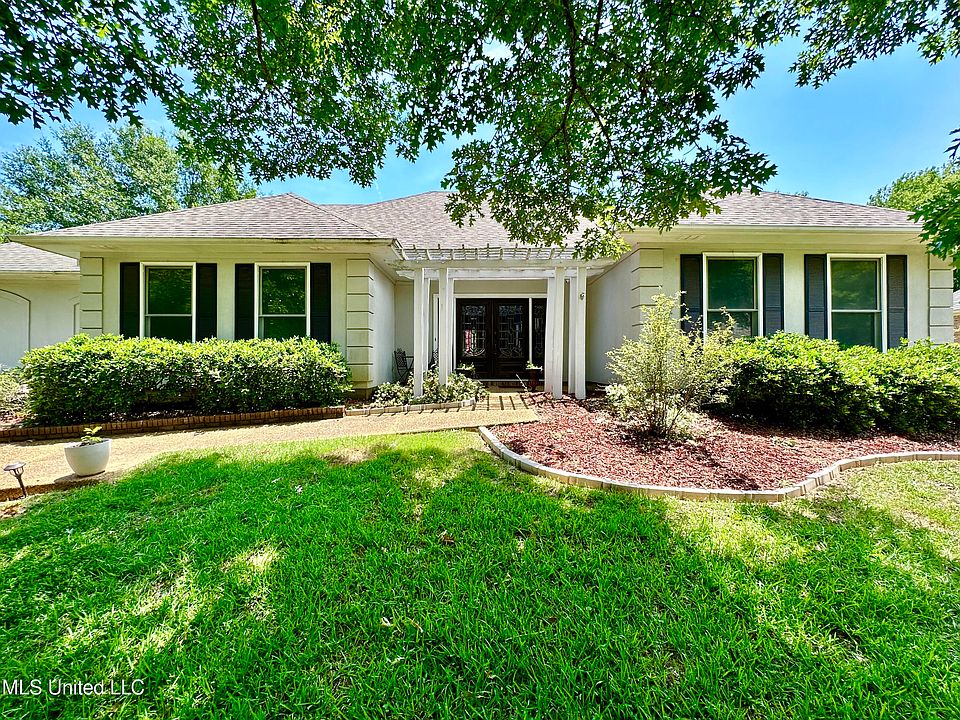 1st image of 118 Fawnwood Dr
