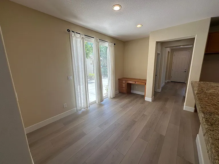 2397 Tamalpais Ave — Photo 9