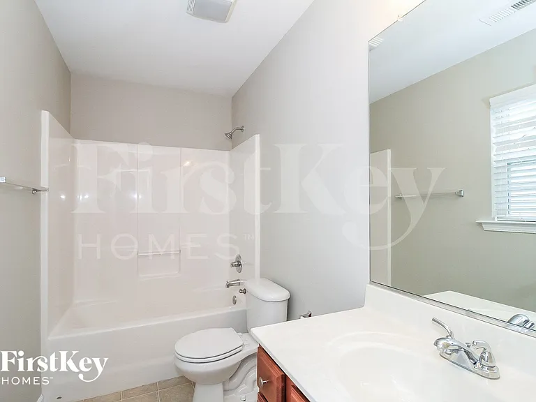 5784 Misty Hill Cir — Photo 13