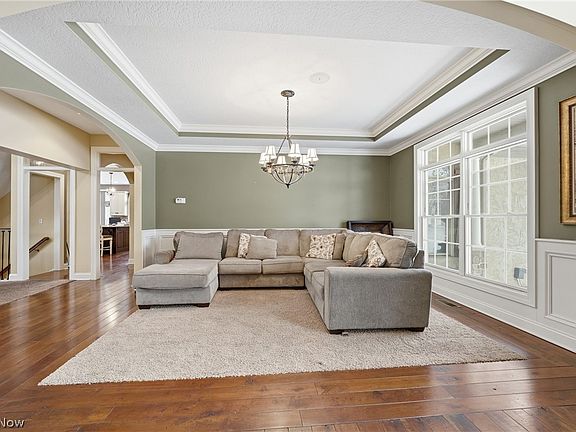 5th image of 8550 Drummond Dr NW