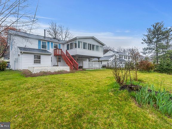 4th image of 12810 Point Pleasant Dr