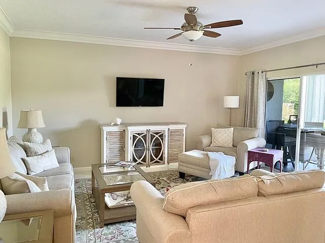 2707 Fairway Dr N — Photo 4