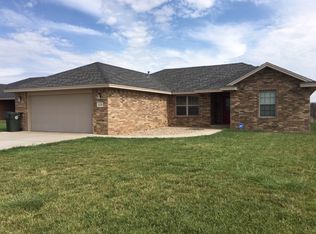 2420 Flagstone Dr, Clovis, NM 88101