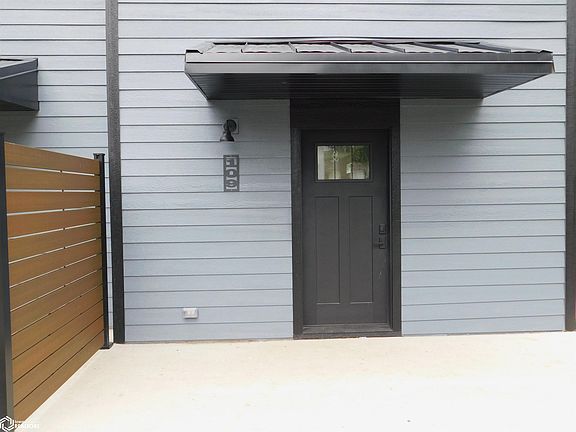 2nd image of 109 W Center St
